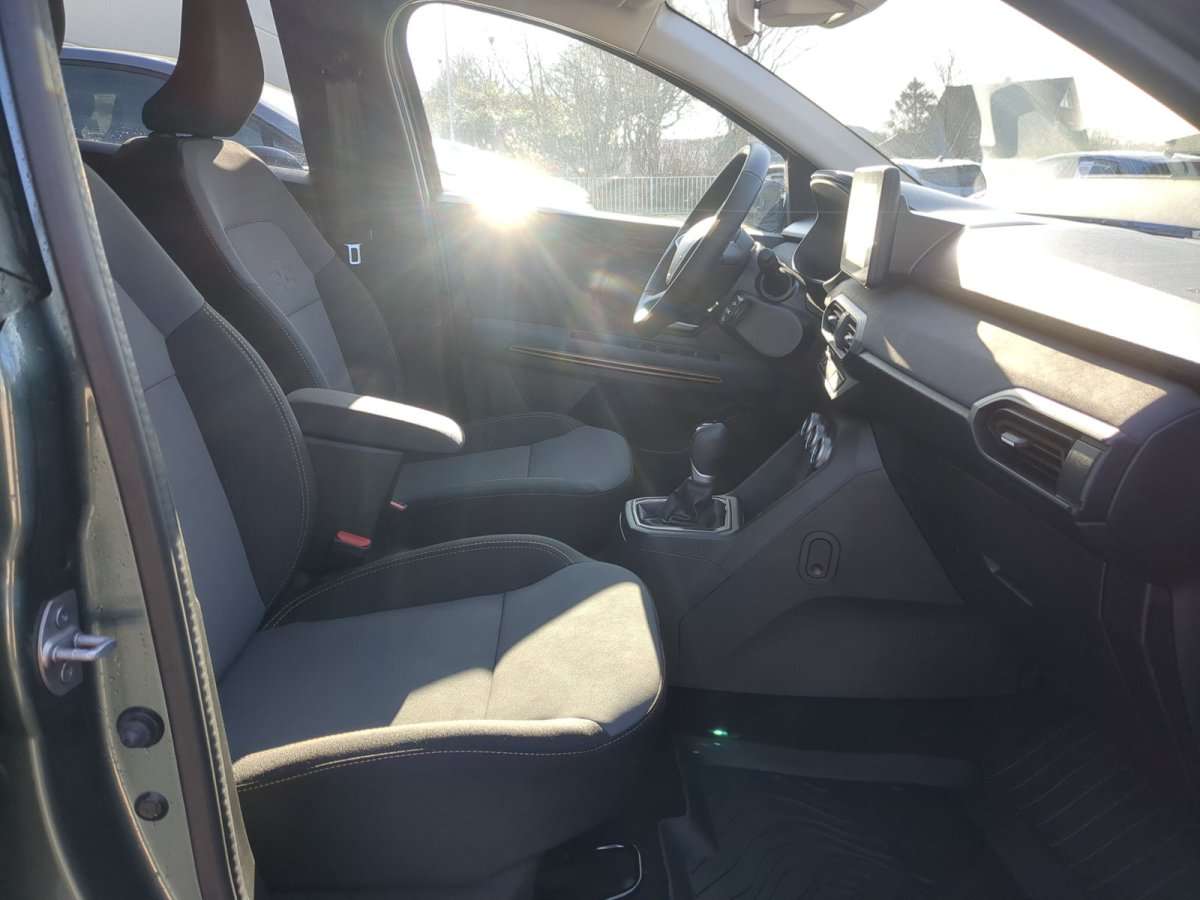 Fahrzeugbild eines Dacia Jogger