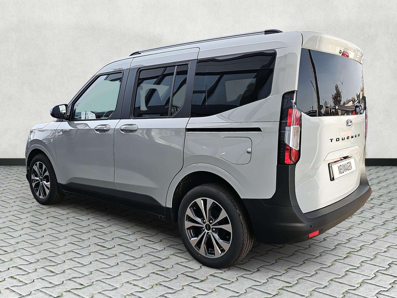 Fahrzeugbild eines Ford Tourneo Courier