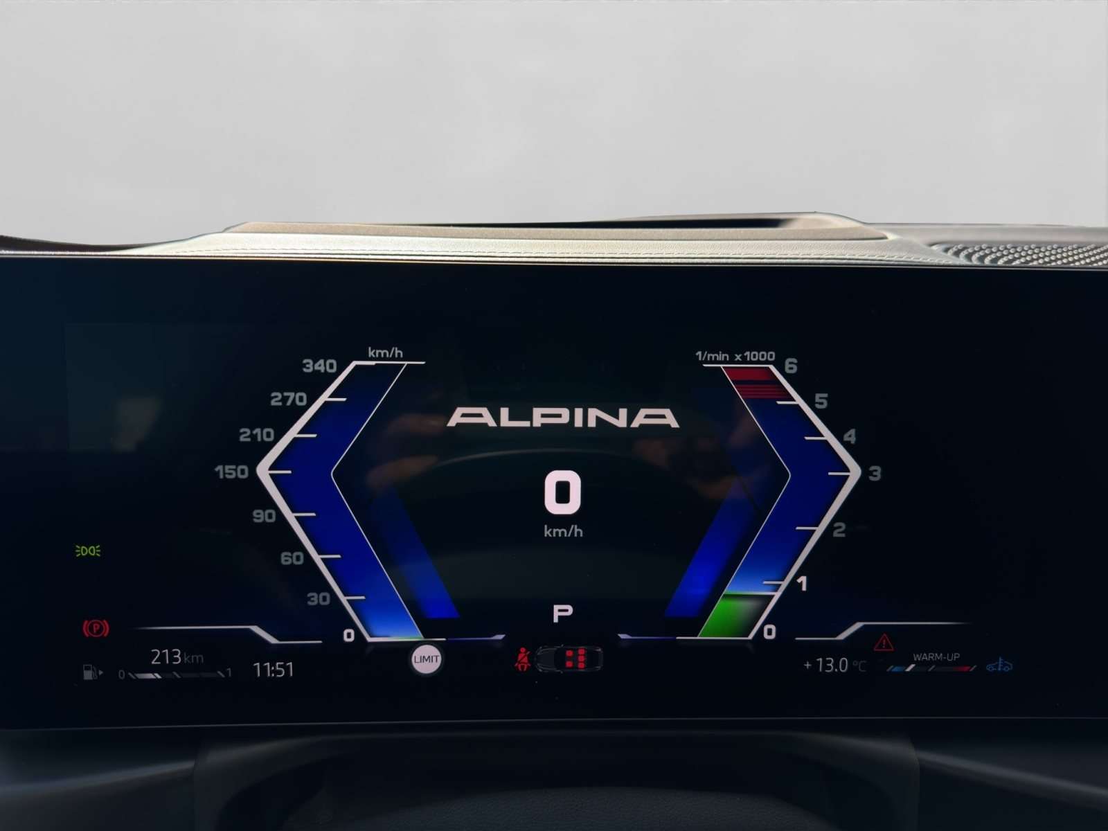 Fahrzeugbild eines Alpina D4