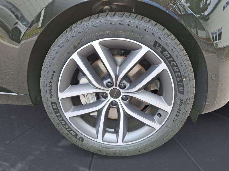 Fahrzeugbild eines Land Rover Range Rover