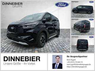Schräge Frontansicht auf einen Ford Tourneo Custom , freigestellt