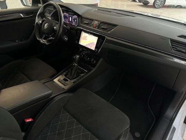 Fahrzeugbild eines Skoda Superb