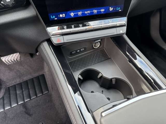 Fahrzeugbild eines Renault Rafale