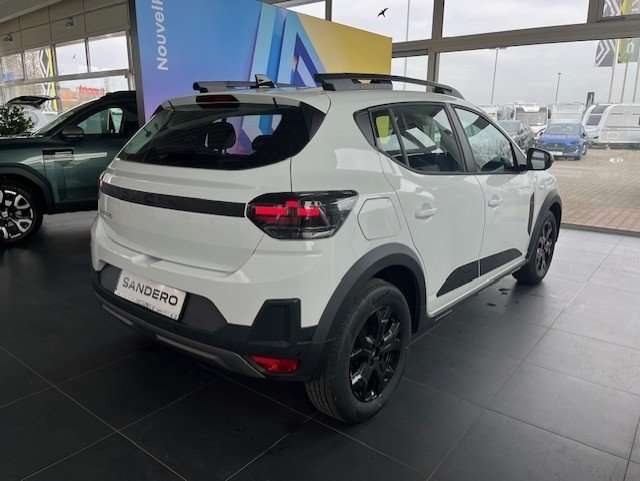 Fahrzeugbild eines Dacia Sandero