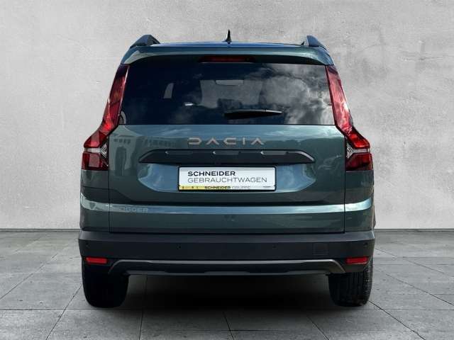 Fahrzeugbild eines Dacia Jogger