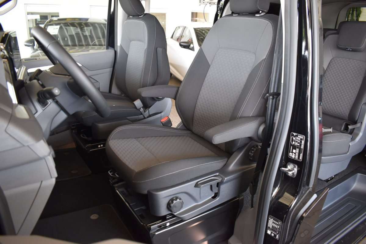 Fahrzeugbild eines Volkswagen Caravelle