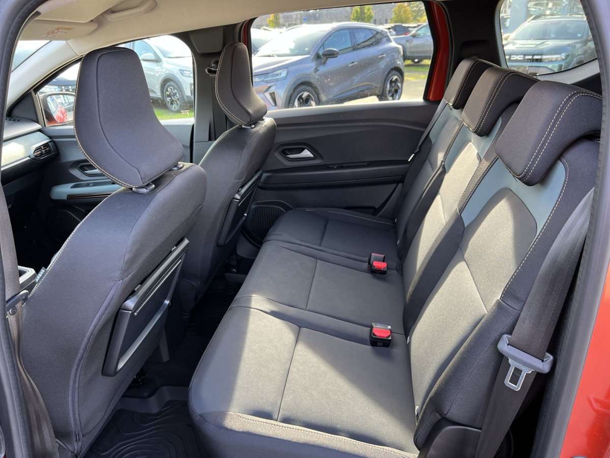 Fahrzeugbild eines Dacia Jogger