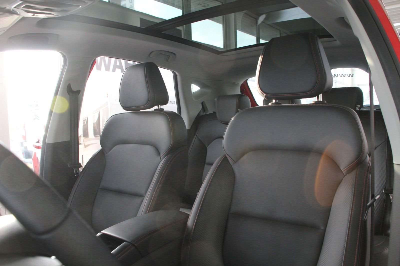 Fahrzeugbild eines MG ZS