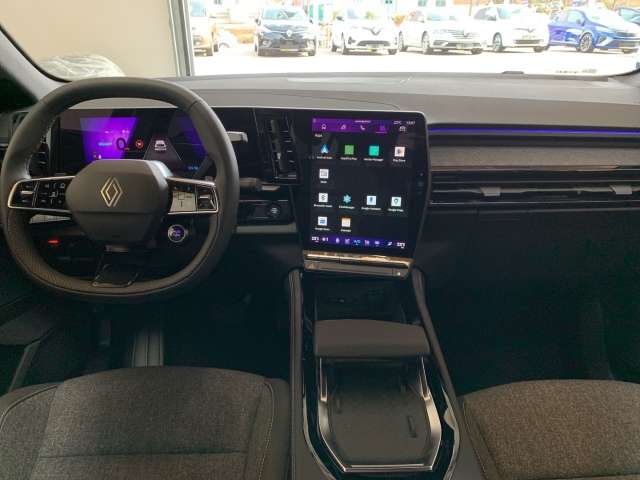 Fahrzeugbild eines Renault Rafale