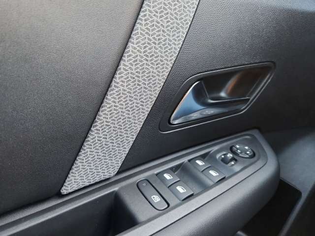 Fahrzeugbild eines Citroën C4 X