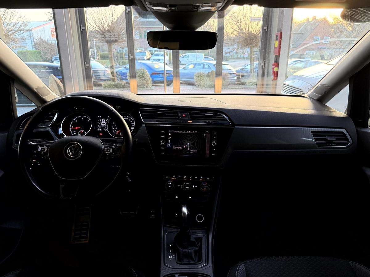 Fahrzeugbild eines Volkswagen Touran