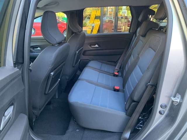 Fahrzeugbild eines Dacia Jogger