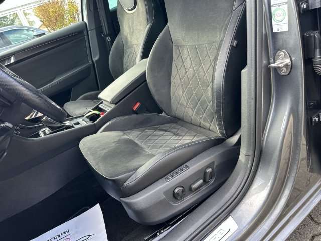 Fahrzeugbild eines Skoda Superb