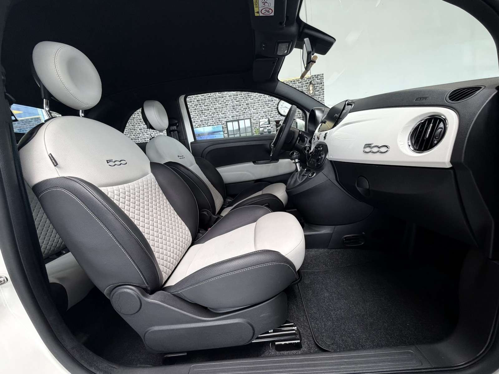 Fahrzeugbild eines Fiat 500