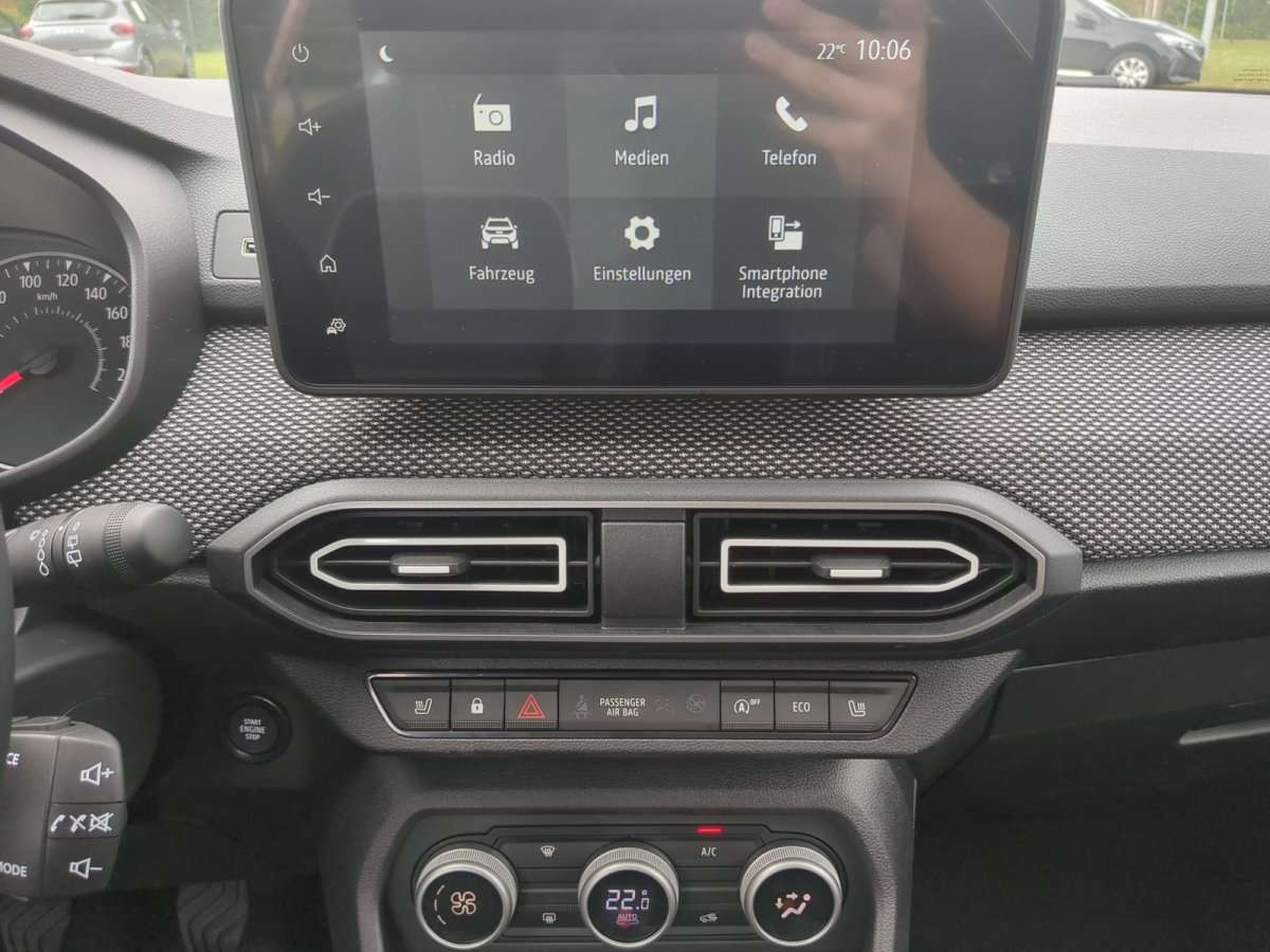 Fahrzeugbild eines Dacia Sandero