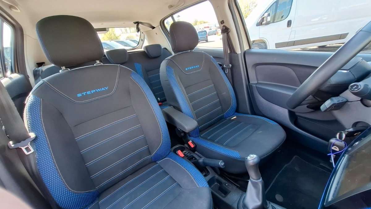 Fahrzeugbild eines Dacia Sandero