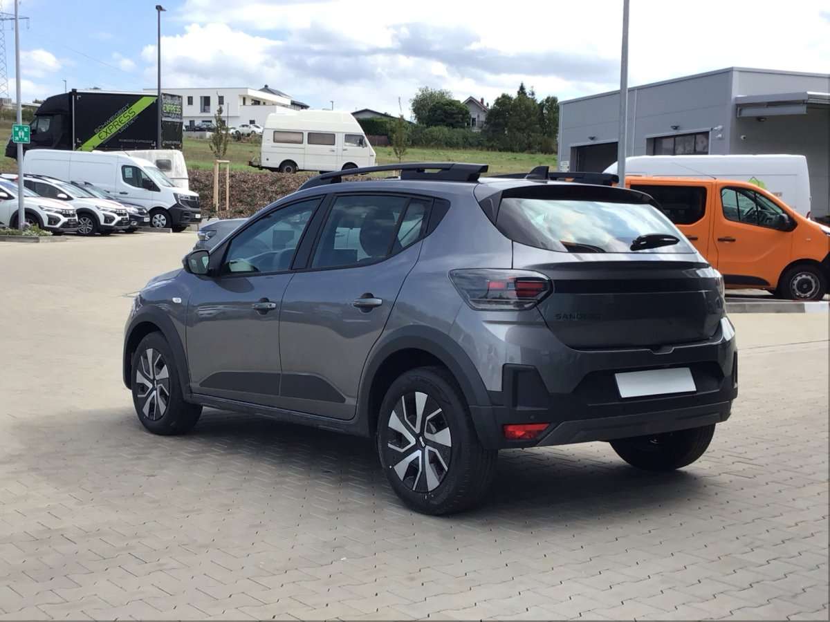 Fahrzeugbild eines Dacia Sandero
