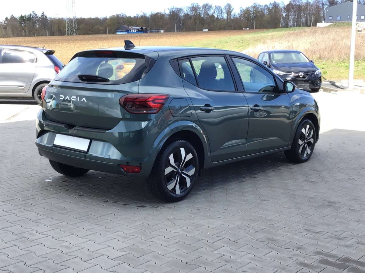 Fahrzeugbild eines Dacia Sandero