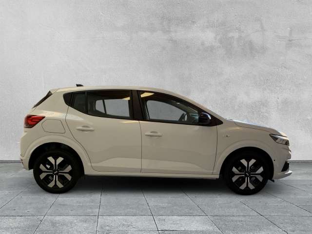 Fahrzeugbild eines Dacia Sandero