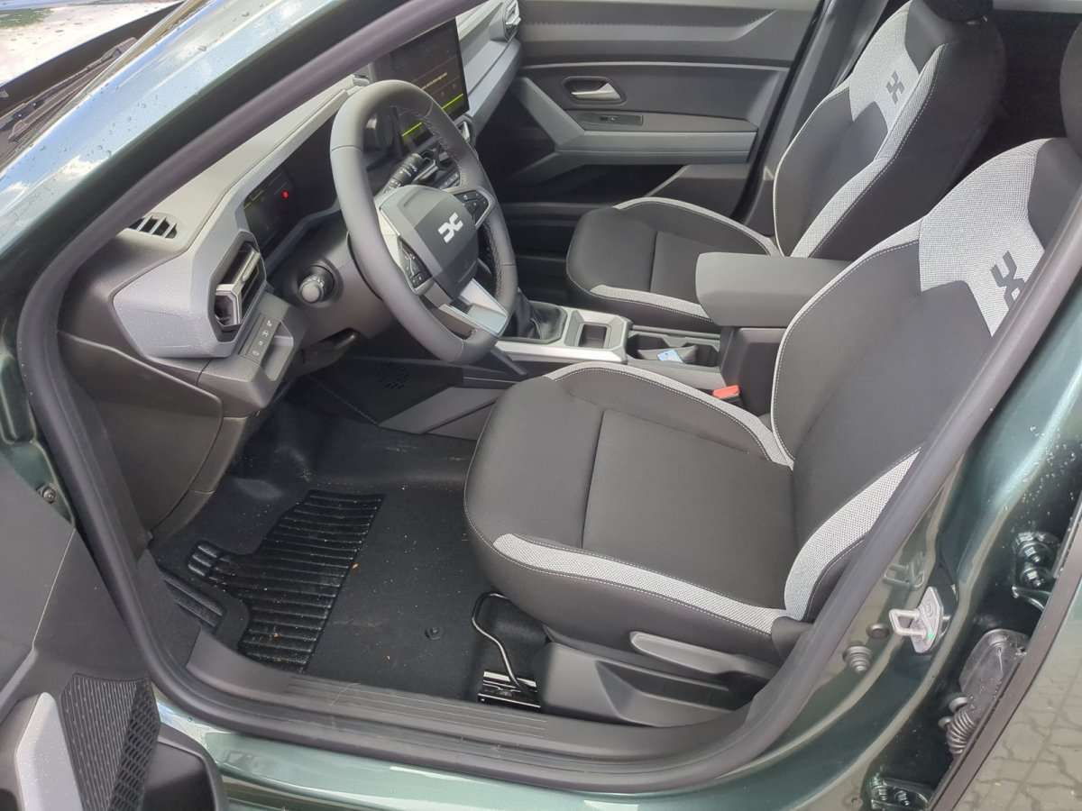 Fahrzeugbild eines Dacia Duster