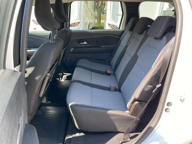 Fahrzeugbild eines Dacia Jogger