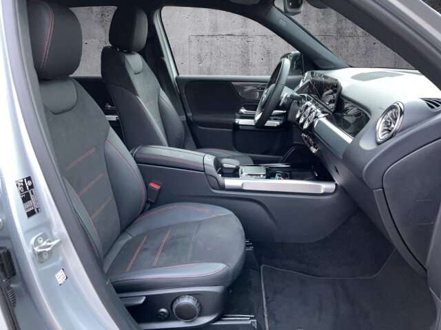 Fahrzeugbild eines Mercedes-Benz GLB