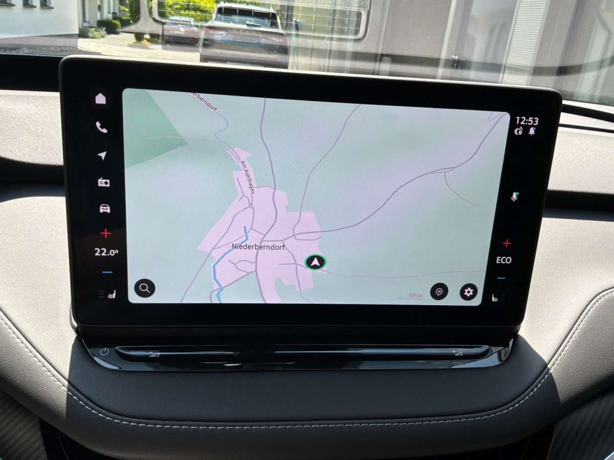Fahrzeugbild eines Skoda ELROQ