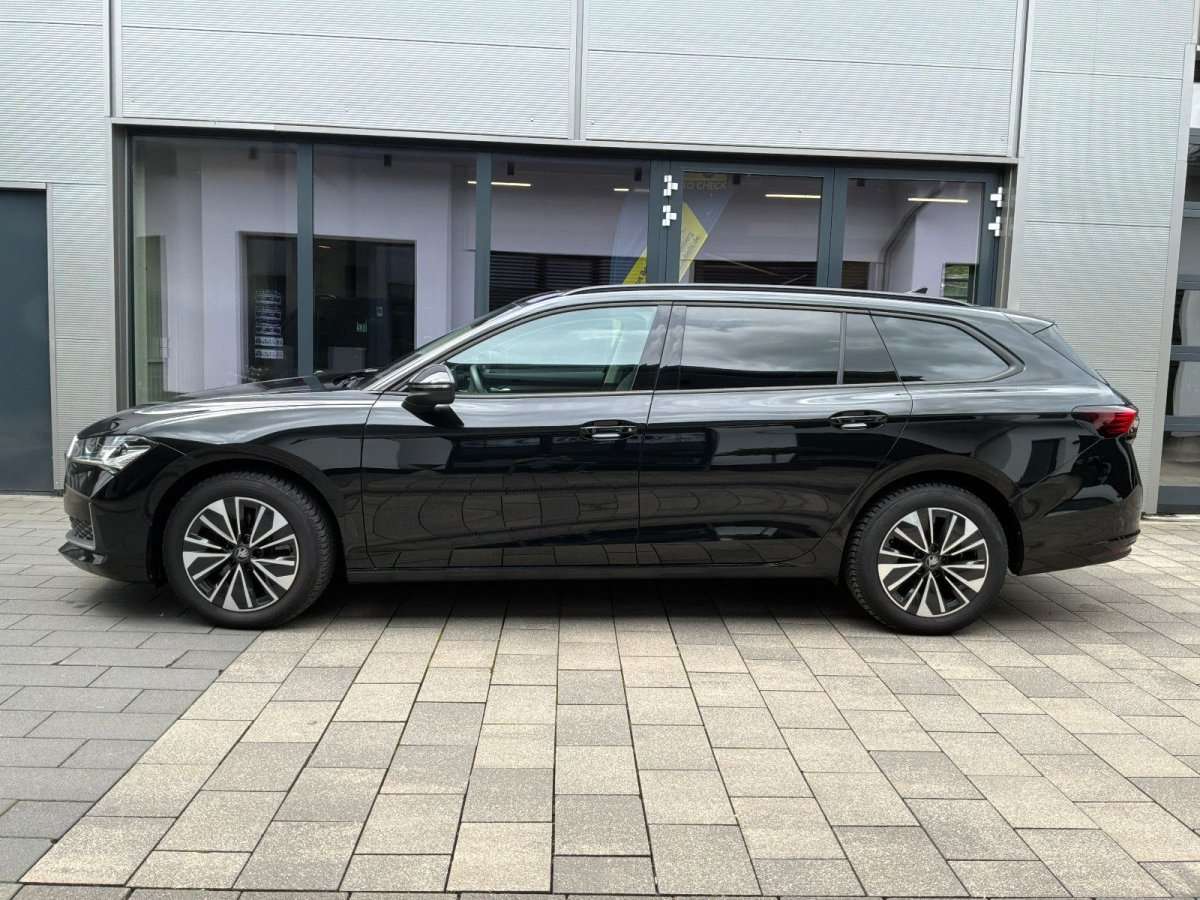 Fahrzeugbild eines Skoda Superb