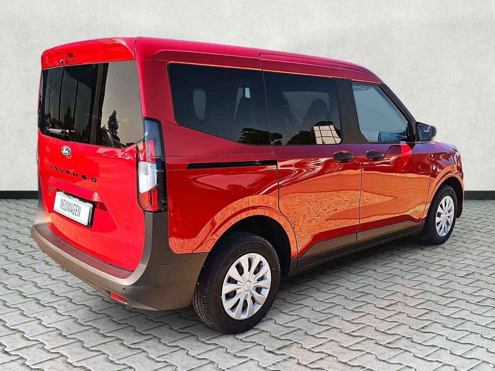 Fahrzeugbild eines Ford Tourneo Courier