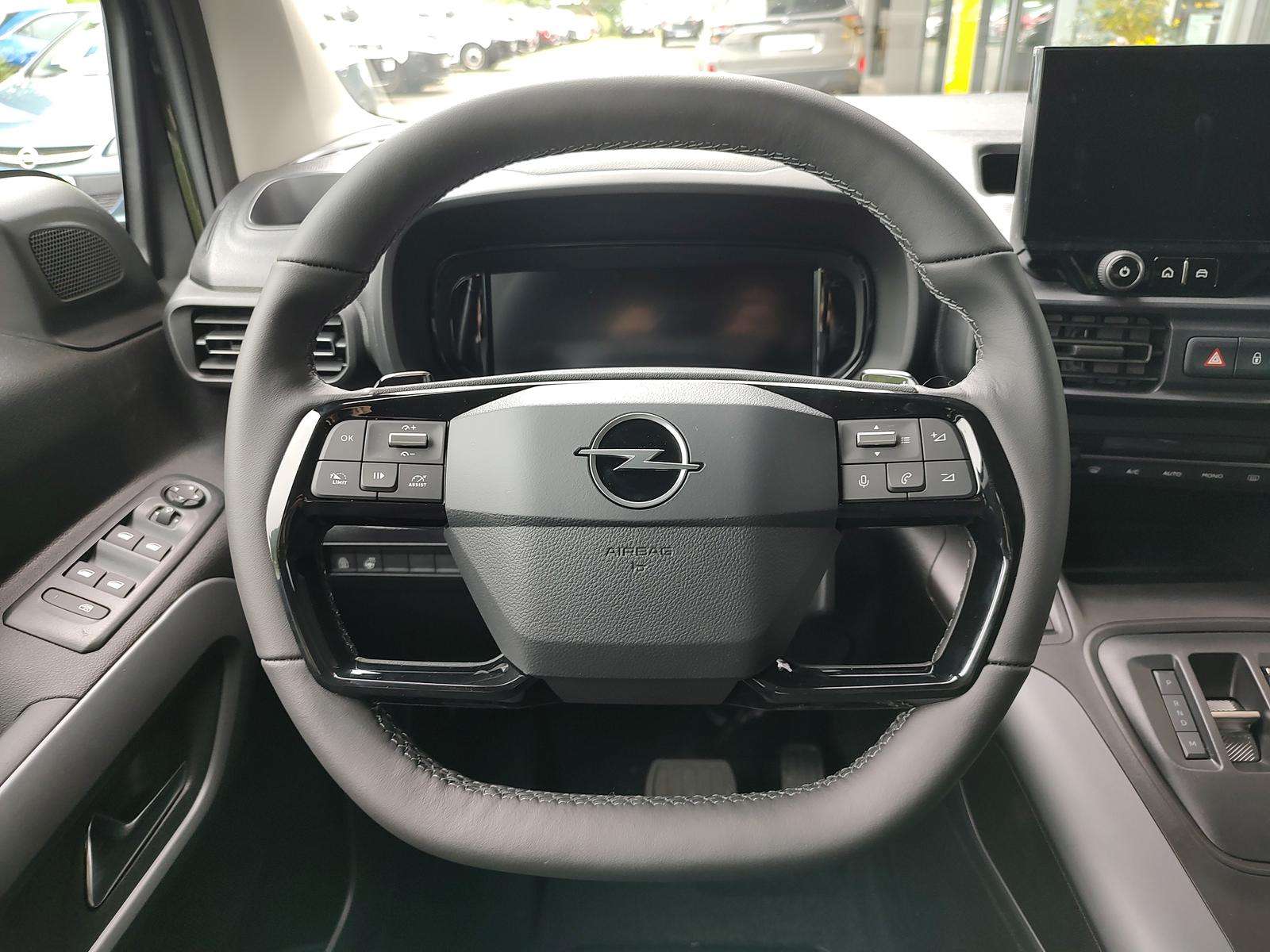 Fahrzeugbild eines Opel Combo Life