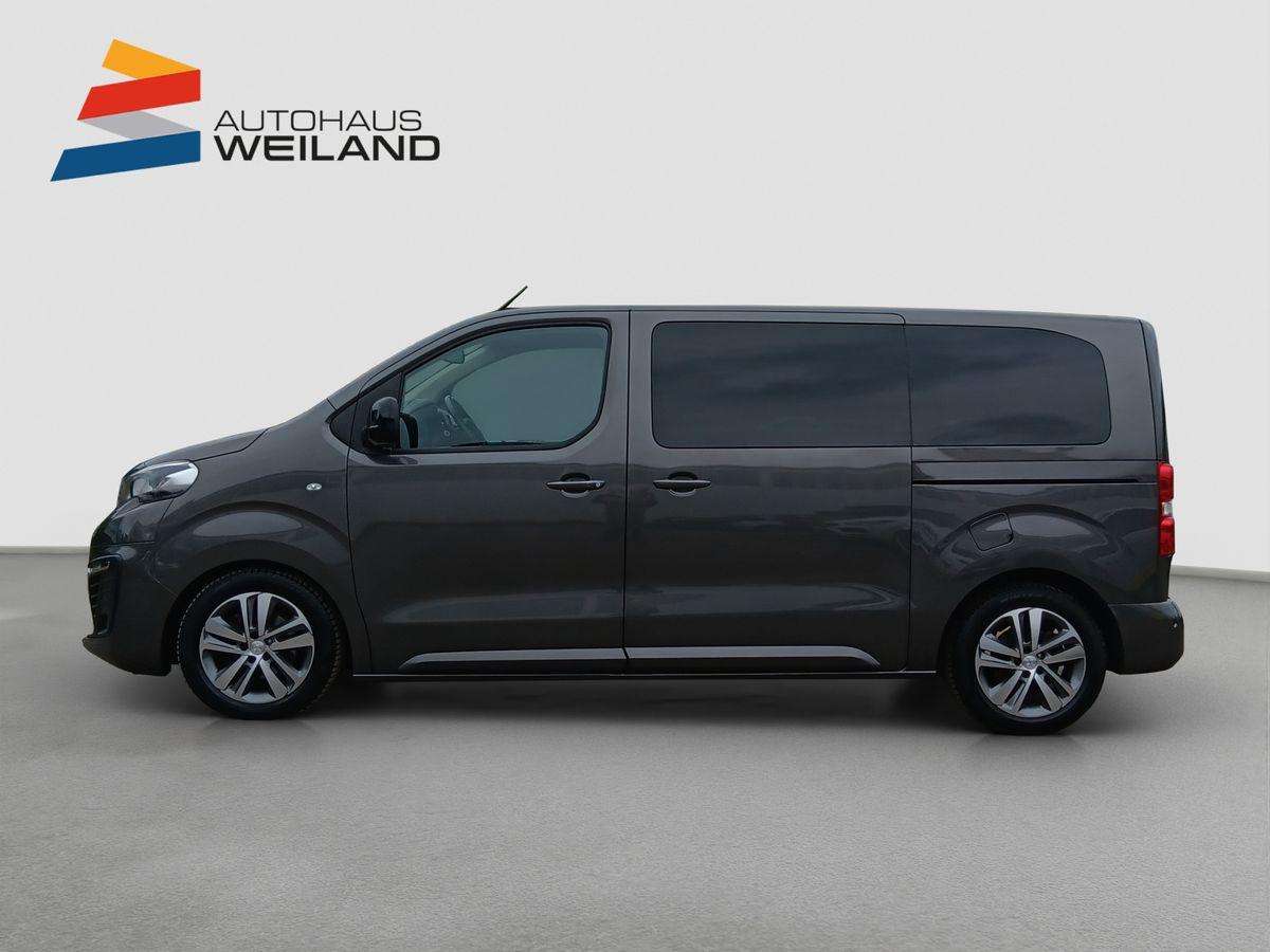 Fahrzeugbild eines Peugeot Traveller