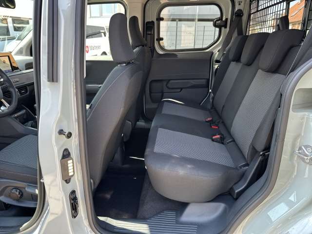 Fahrzeugbild eines Ford Transit Courier