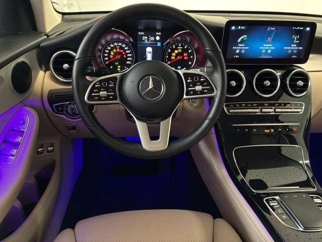 Fahrzeugbild eines Mercedes-Benz GLC