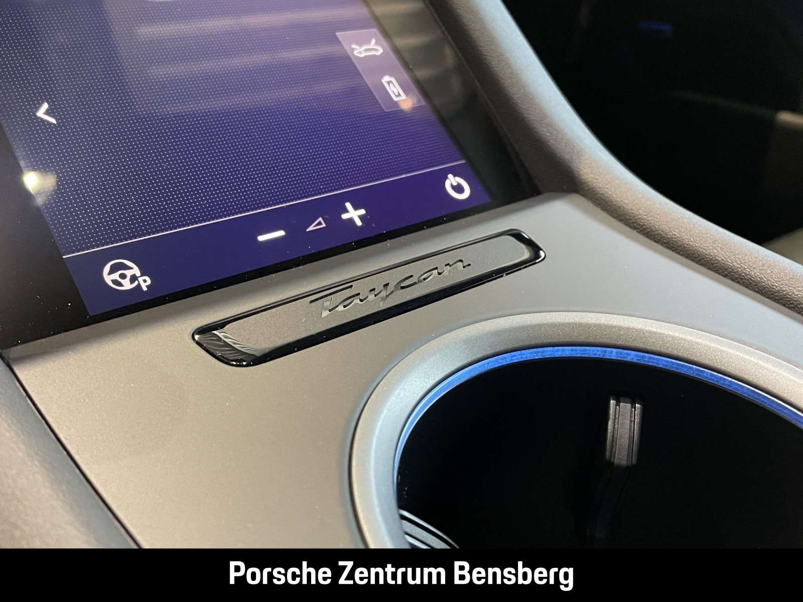 Fahrzeugbild eines Porsche Taycan