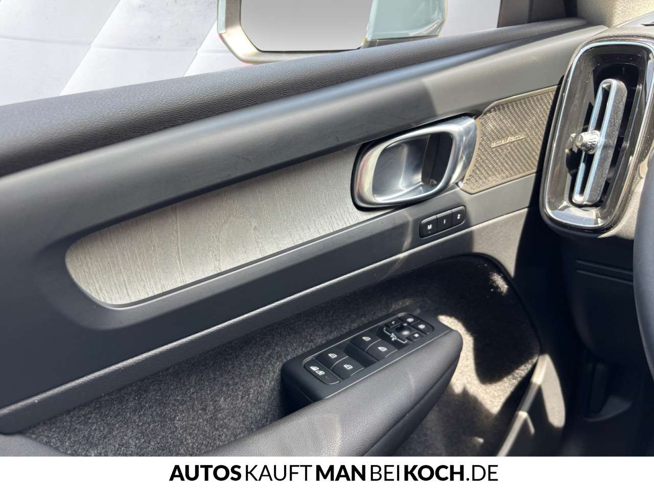 Fahrzeugbild eines Volvo XC40