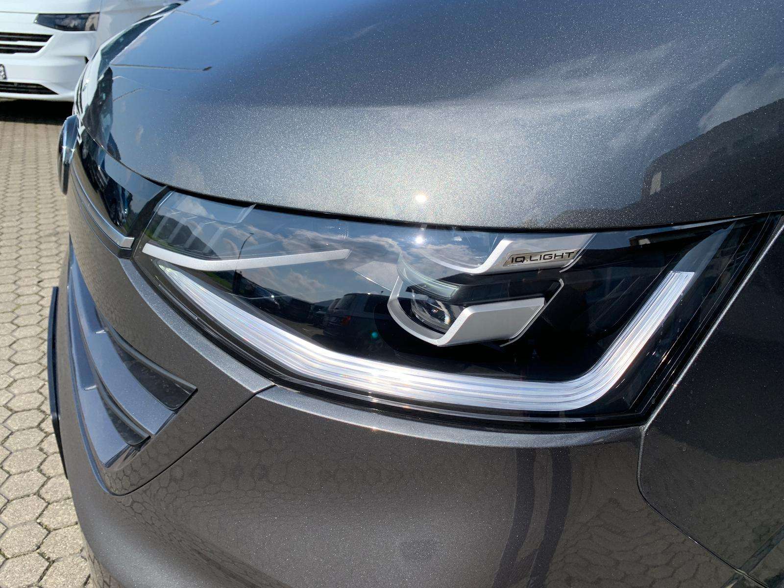 Fahrzeugbild eines Volkswagen Caravelle