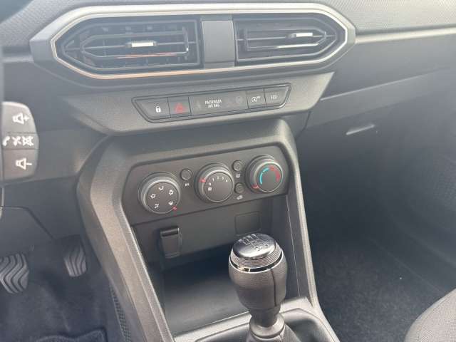 Fahrzeugbild eines Dacia Jogger