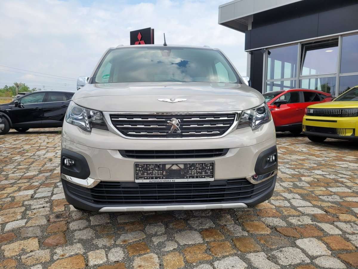 Fahrzeugbild eines Peugeot Rifter