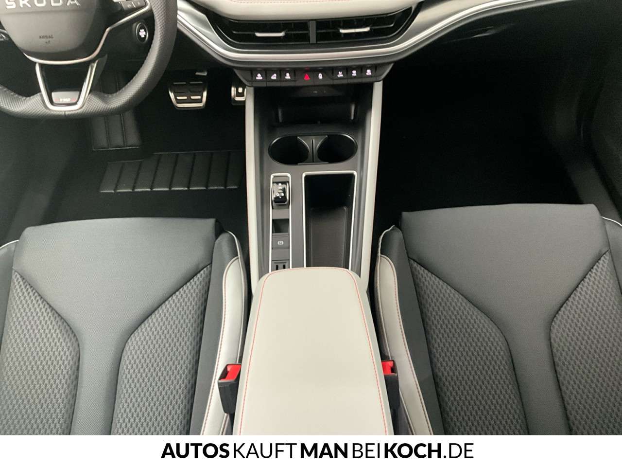 Fahrzeugbild eines Skoda ELROQ