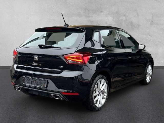 Fahrzeugbild eines SEAT Ibiza