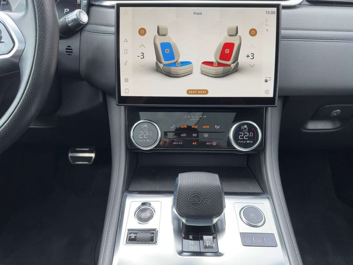 Fahrzeugbild eines Jaguar F-PACE