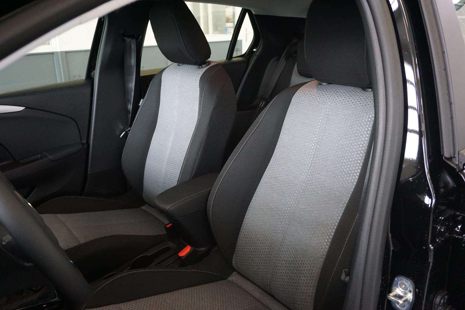 Fahrzeugbild eines Opel Corsa
