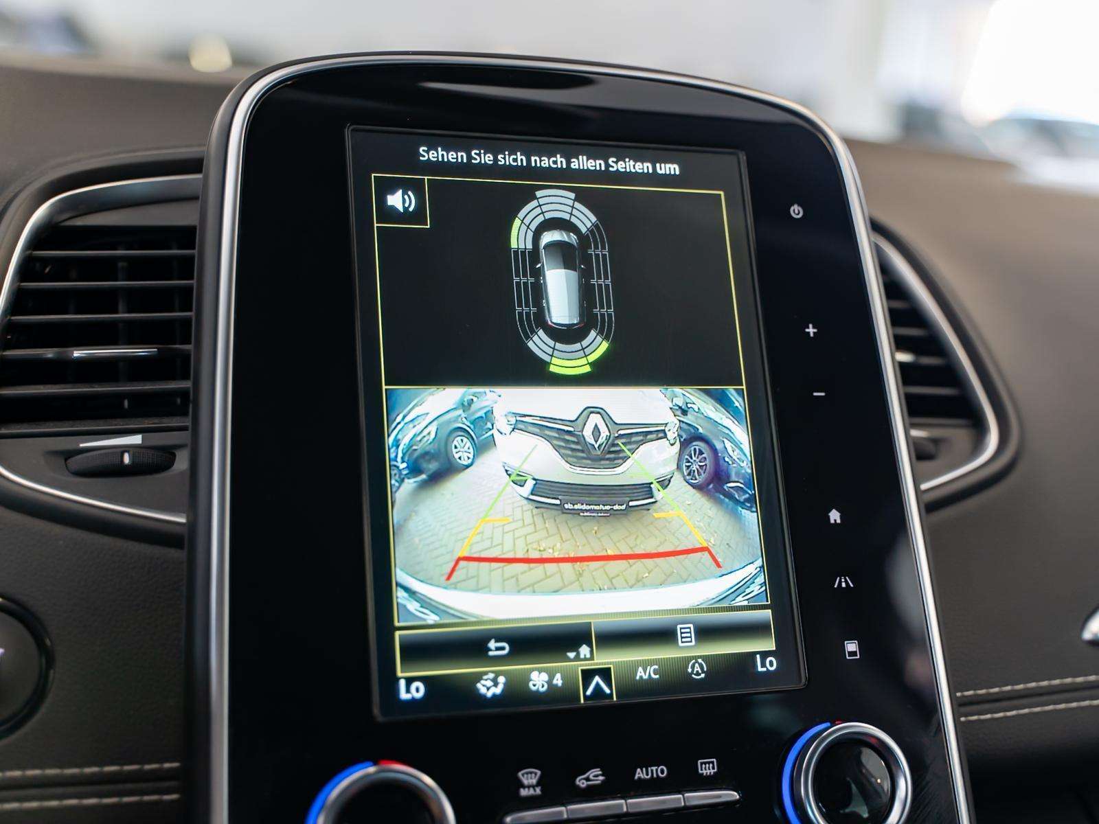 Fahrzeugbild eines Renault Scénic