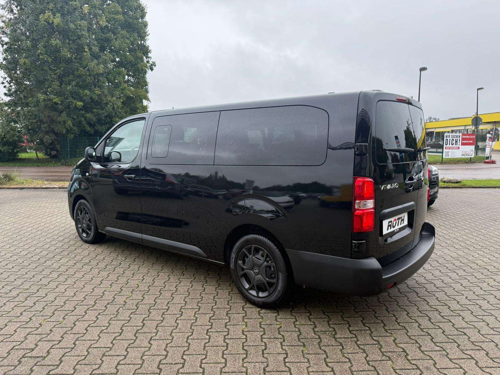 Fahrzeugbild eines Opel Vivaro