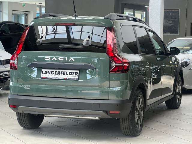 Fahrzeugbild eines Dacia Jogger