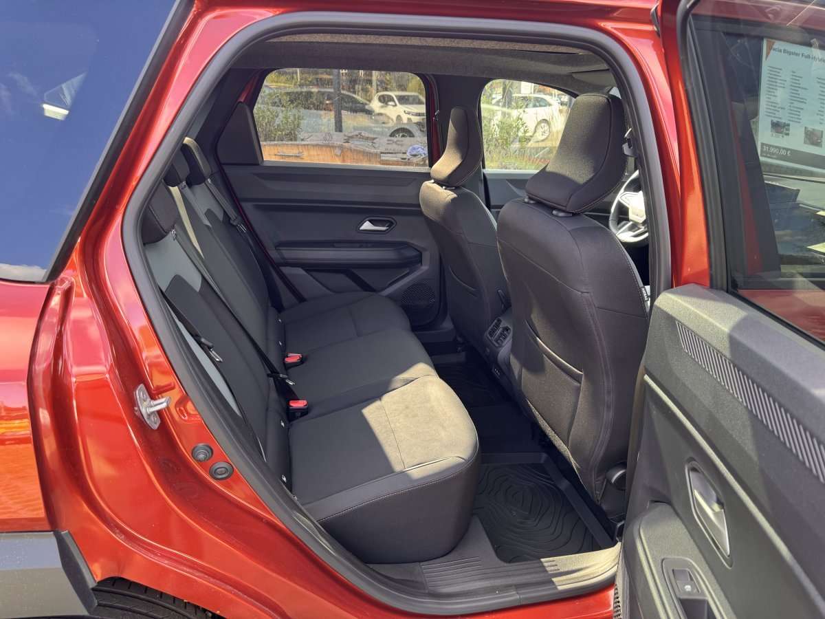 Fahrzeugbild eines Dacia Bigster