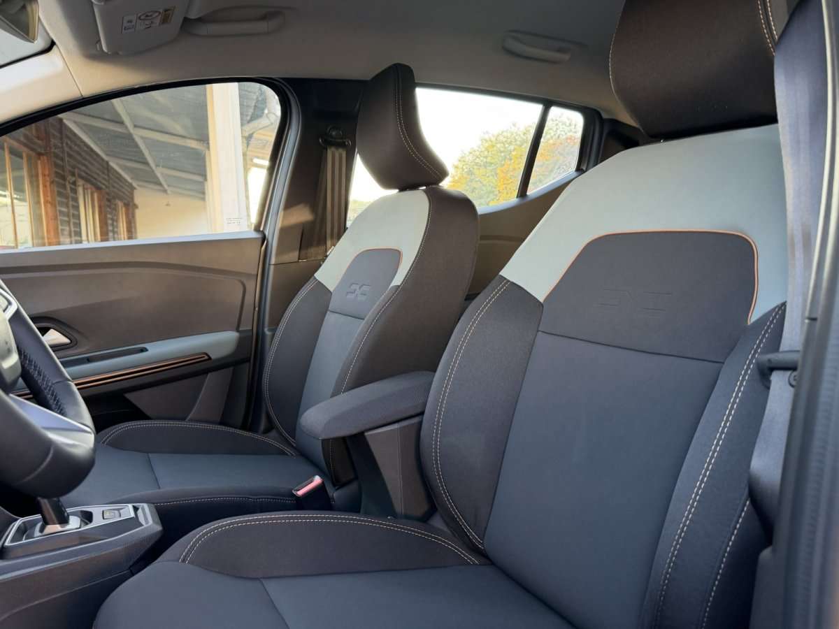 Fahrzeugbild eines Dacia Sandero