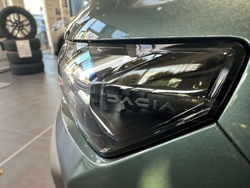 Fahrzeugbild eines Dacia Duster