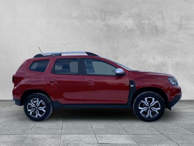 Fahrzeugbild eines Dacia Duster