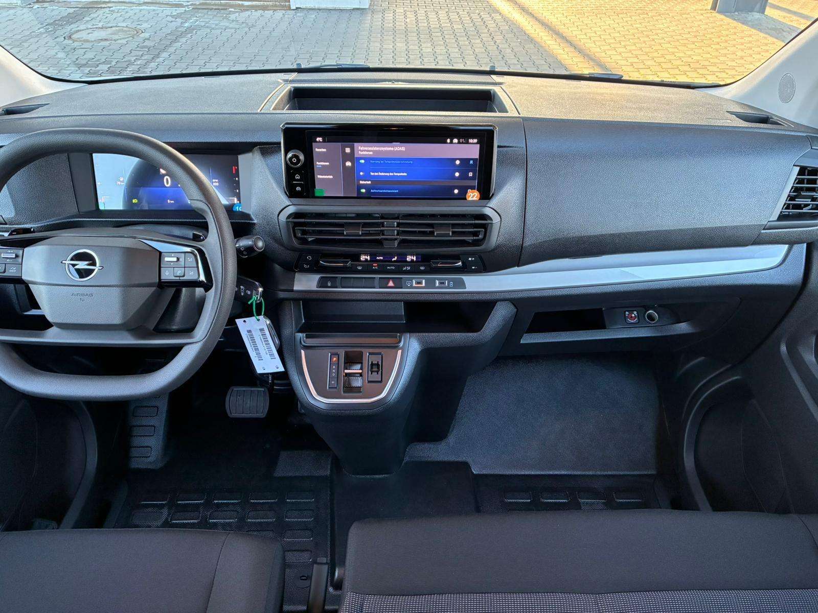 Fahrzeugbild eines Opel Vivaro